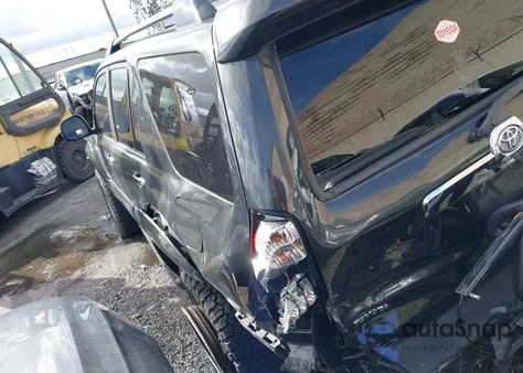 2008 Toyota 4Runner Sr5 V8 z USA, uszkodzony, nr VIN JTEBT14R08K004124